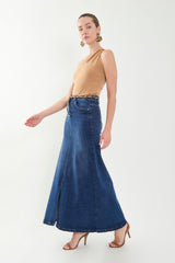 Falda larga en indigo con abertura en centro