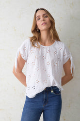 Blusa manga corta de anudar en hoja rota