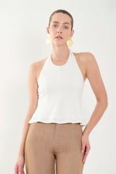 Blusa halter en punto con corte nezga