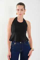Blusa halter en punto con corte nezga