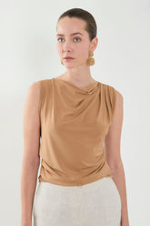 Blusa en punto escote cascada