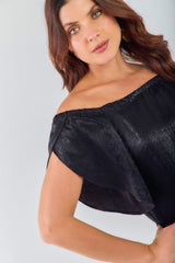Blusa off shoulder manga cruzada efecto brillo