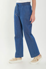 Pantalón pretina resortada bota recta en indigo liviano