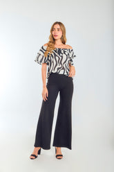 Pantalón flare con pretina resortada
