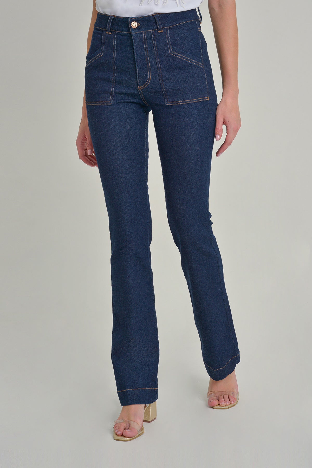 Jean bota recta bolsillo parche azul oscuro