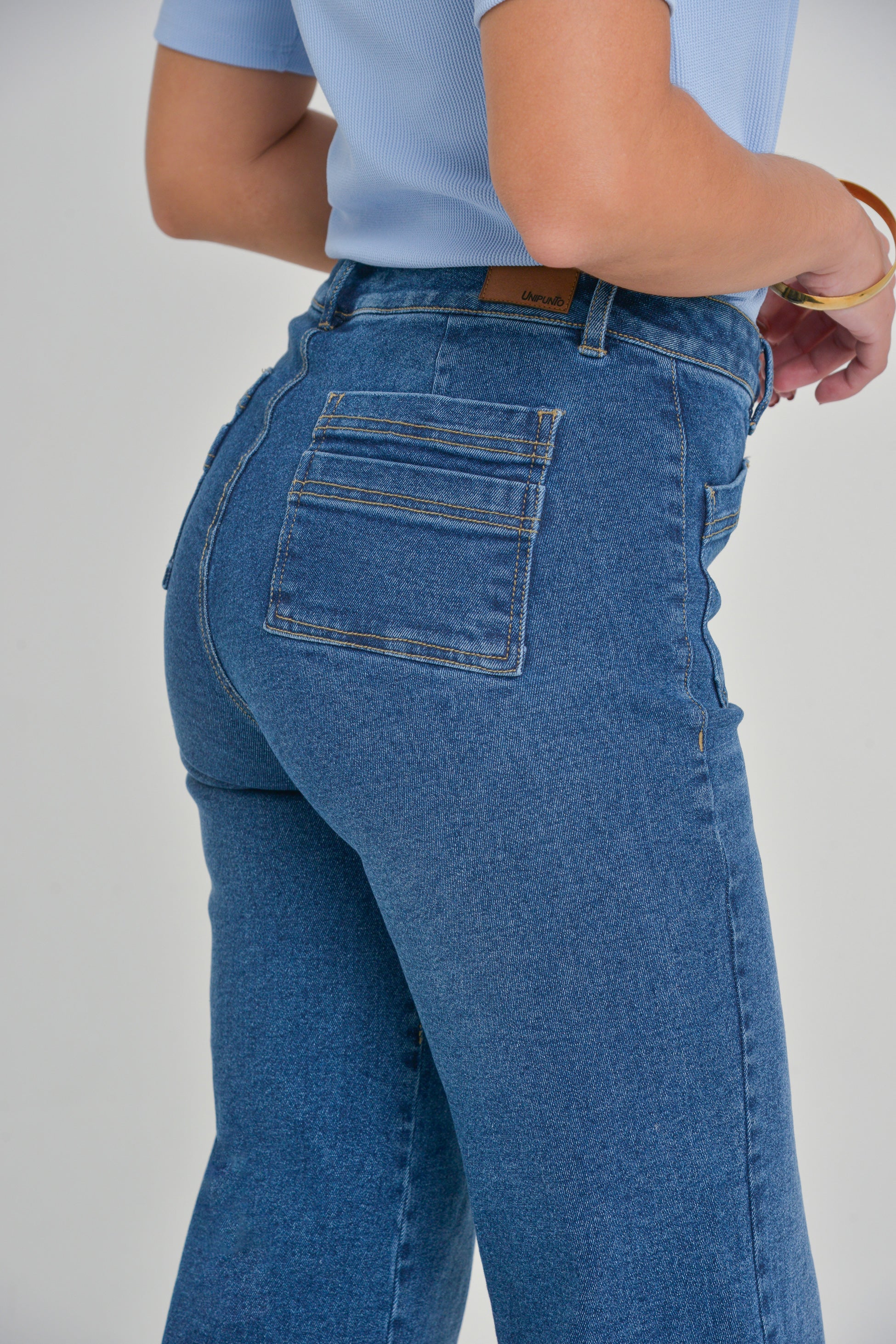 Jean culotte bolsillos parche delantero