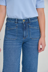 Jean culotte bolsillos parche delantero