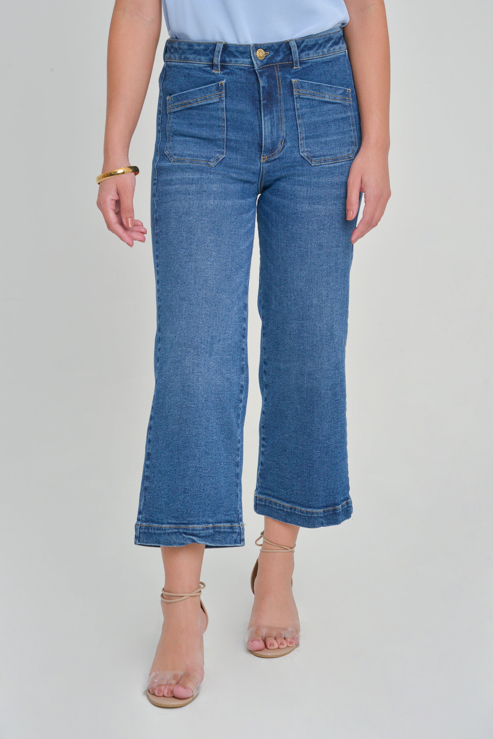 Jean culotte bolsillos parche delantero