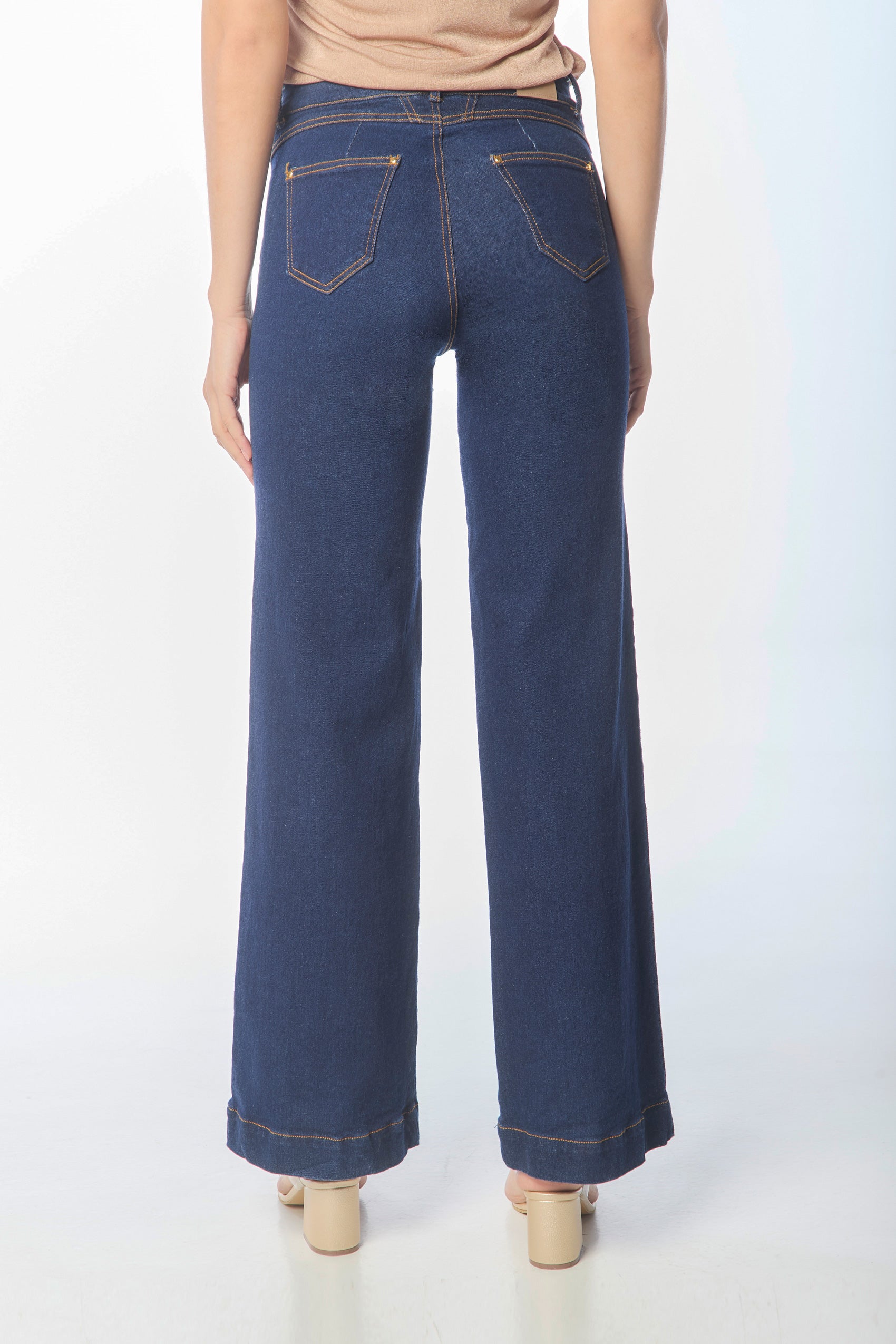 Jean wide leg con vena en tono oscuro