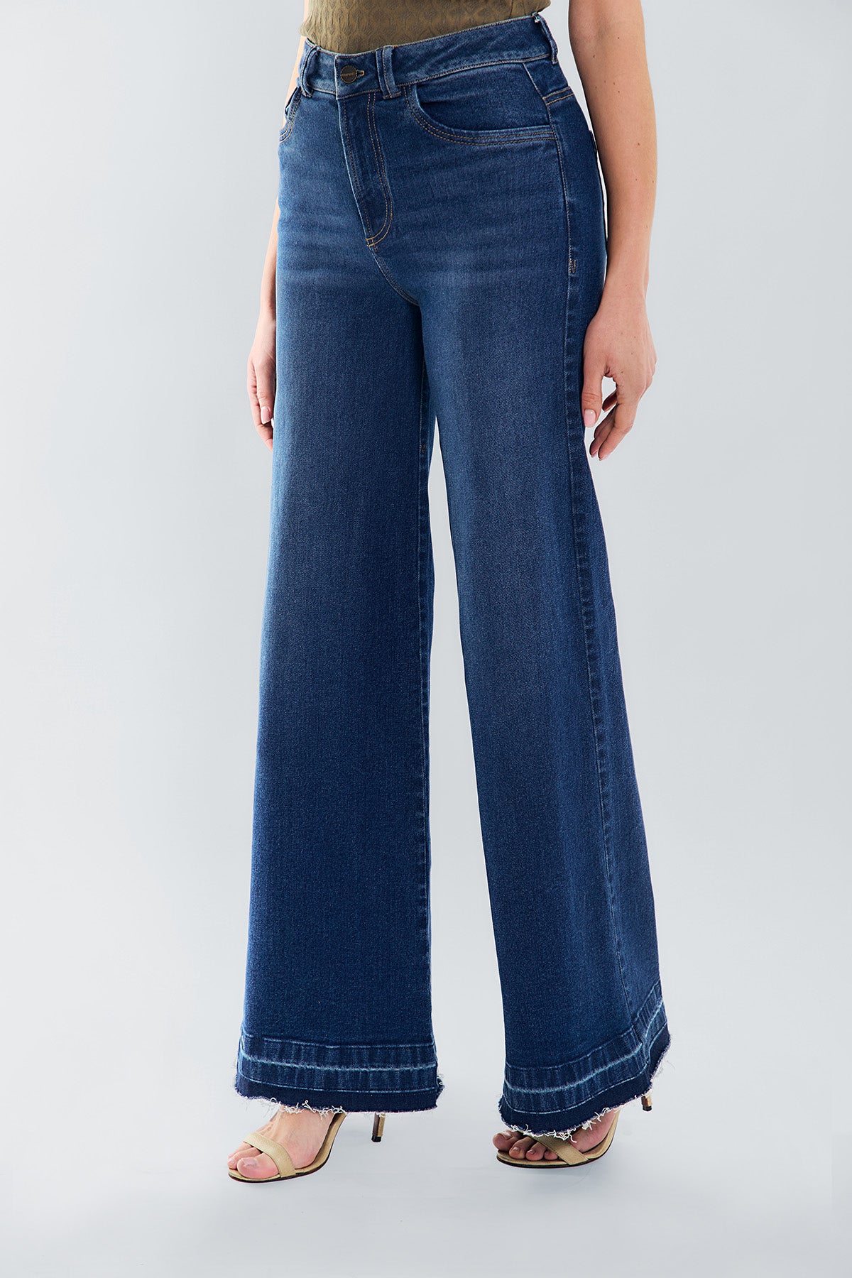 Jean wide leg proceso en el ruedo