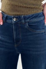 Jean wide leg proceso en el ruedo