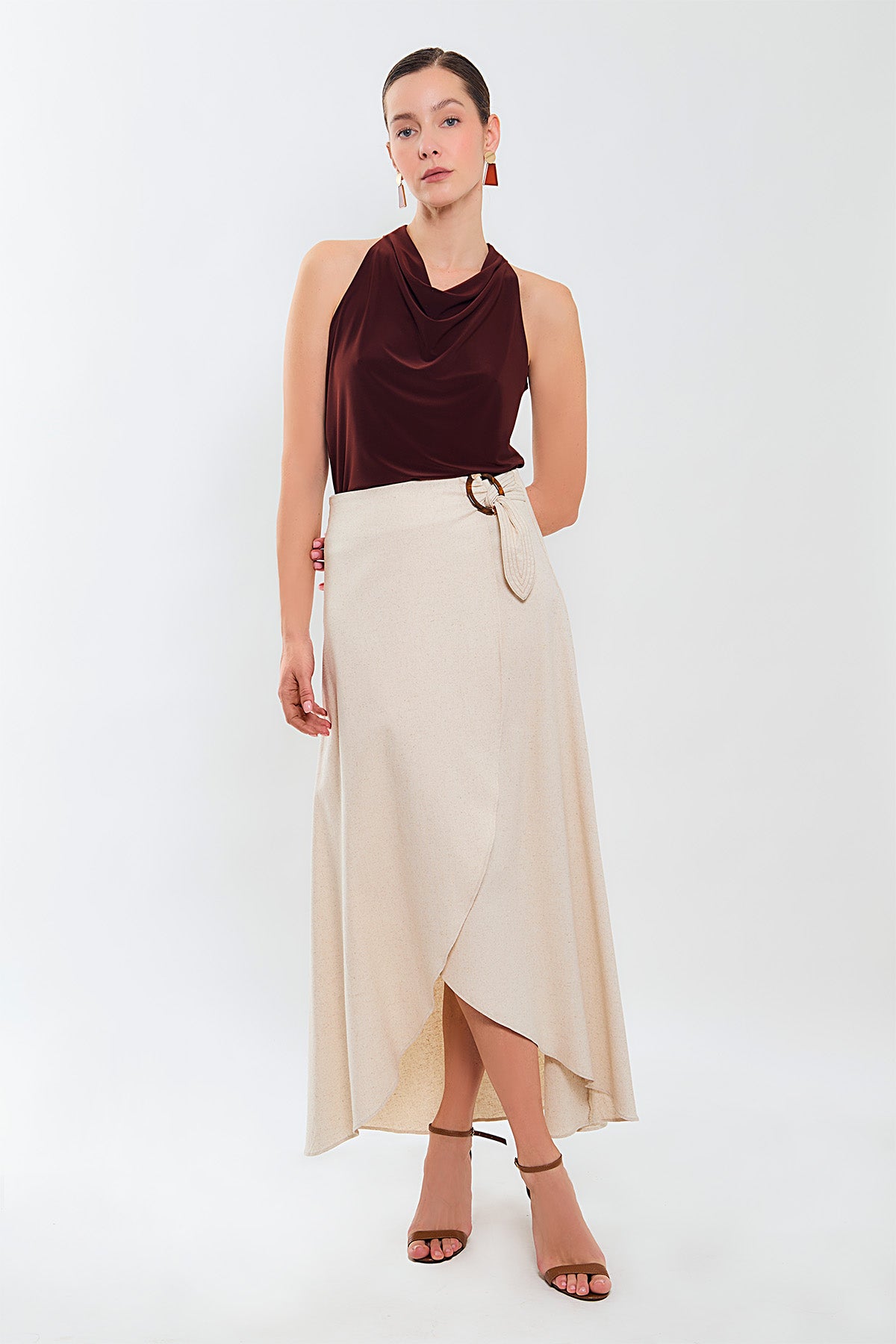 Falda pareo con hebilla