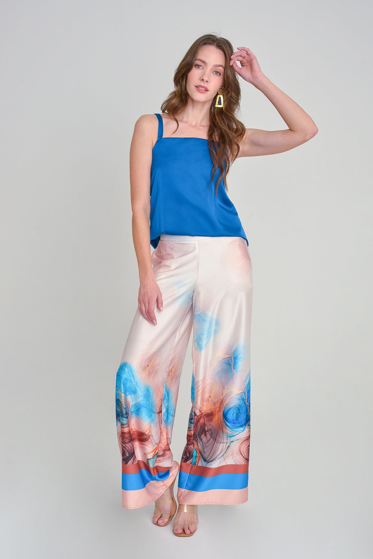 Blusa tiras en seda escote recto