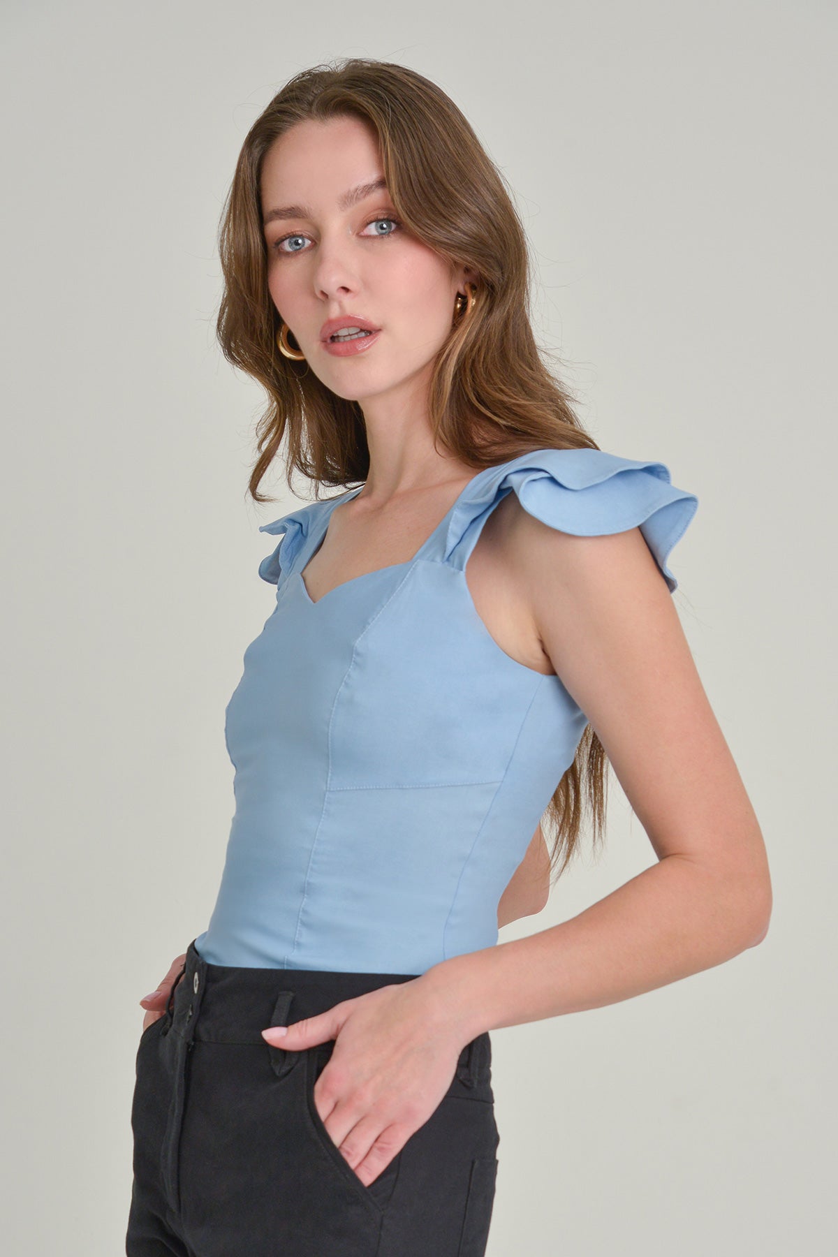 Blusa en bengalina de tiras con golas