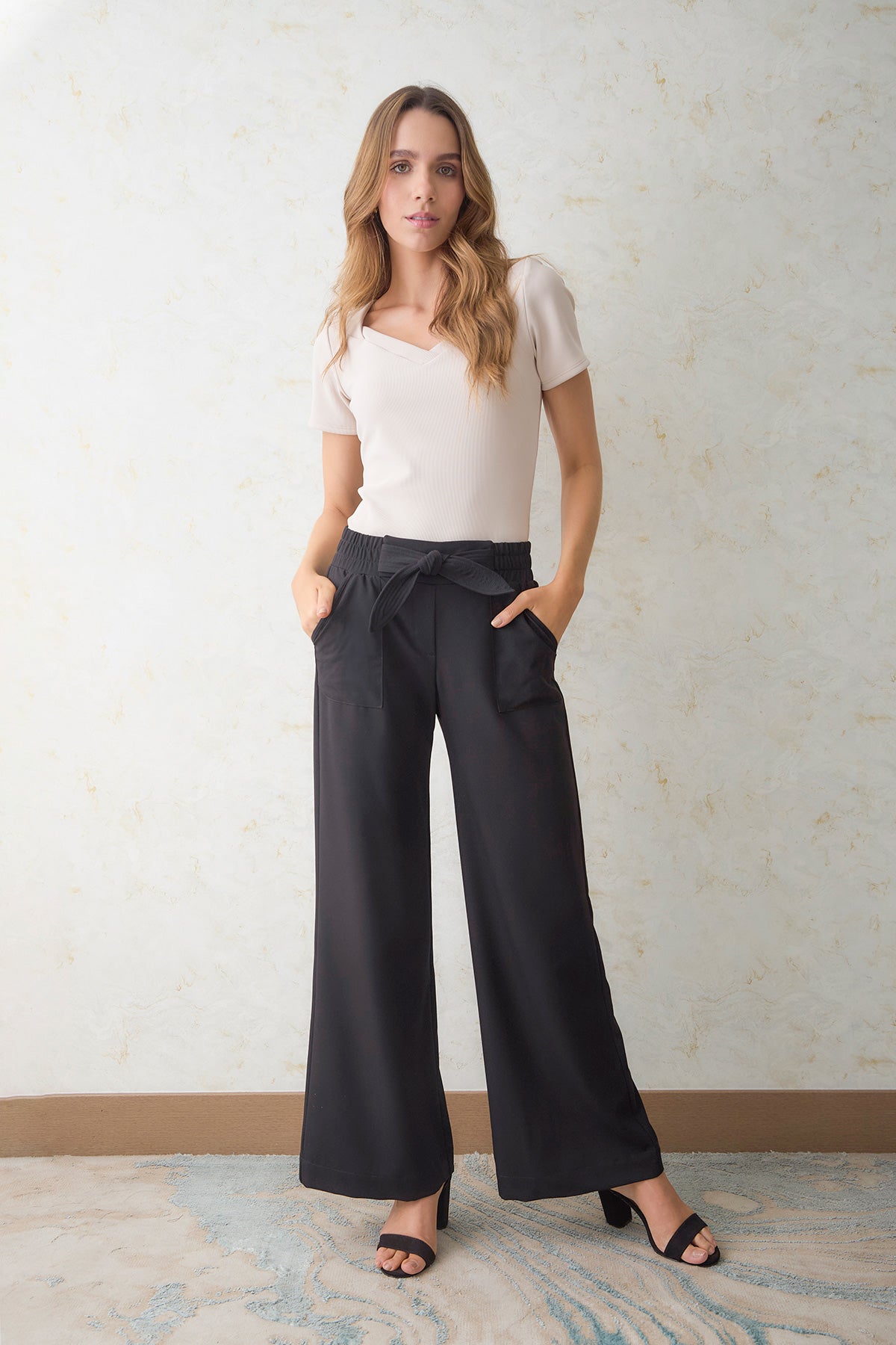 Camiseta manga corta escote v en rib