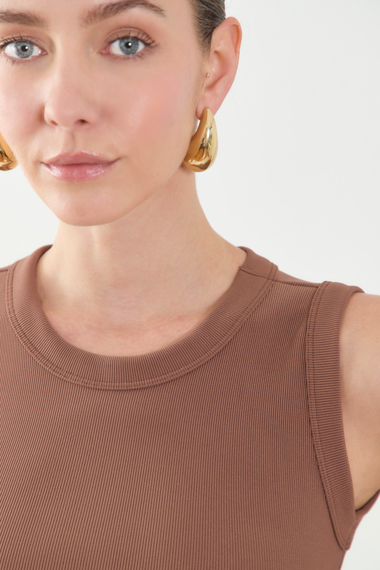 Camiseta manga sisa en rib