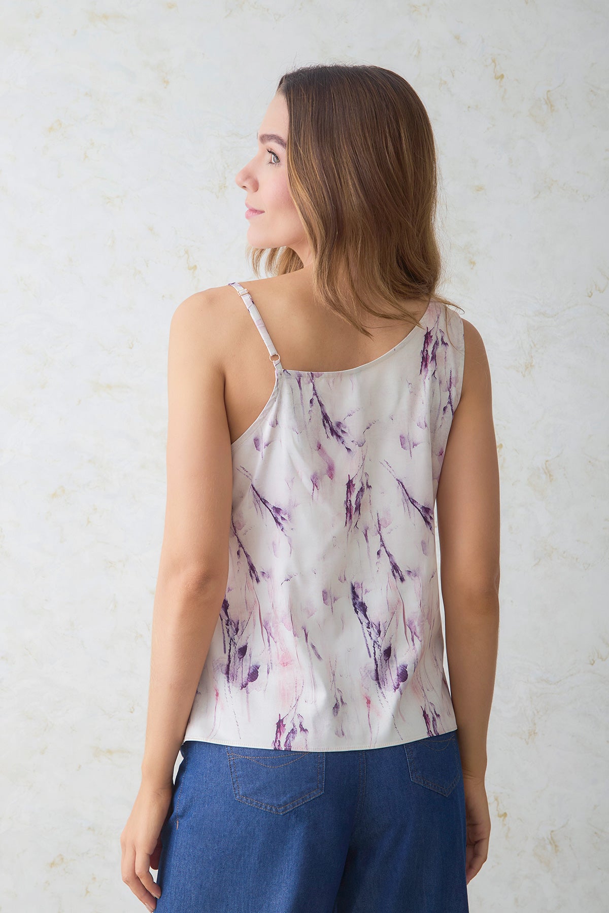 Blusa tiras en seda mamolada escote babero