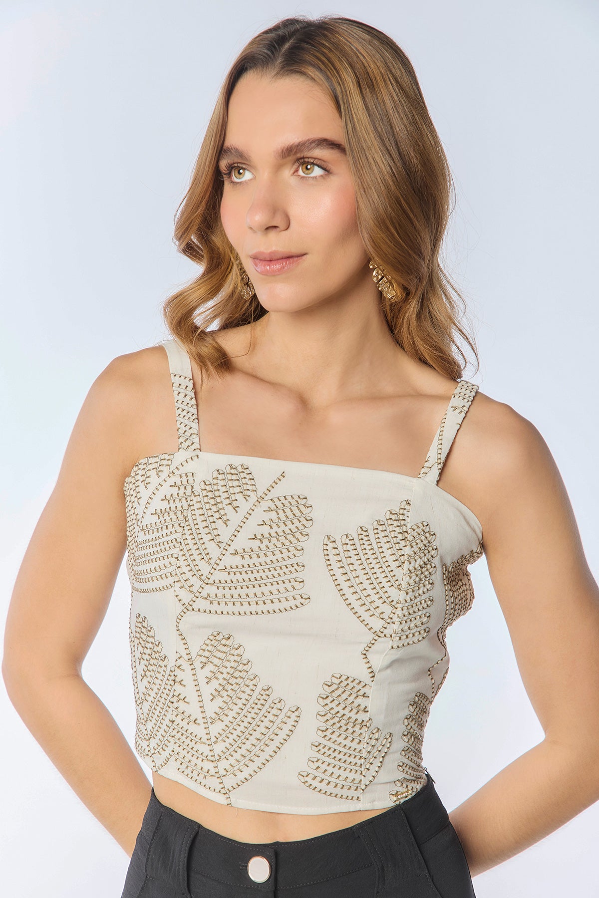 Crop top de tiras bordado