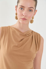 Blusa en punto escote cascada