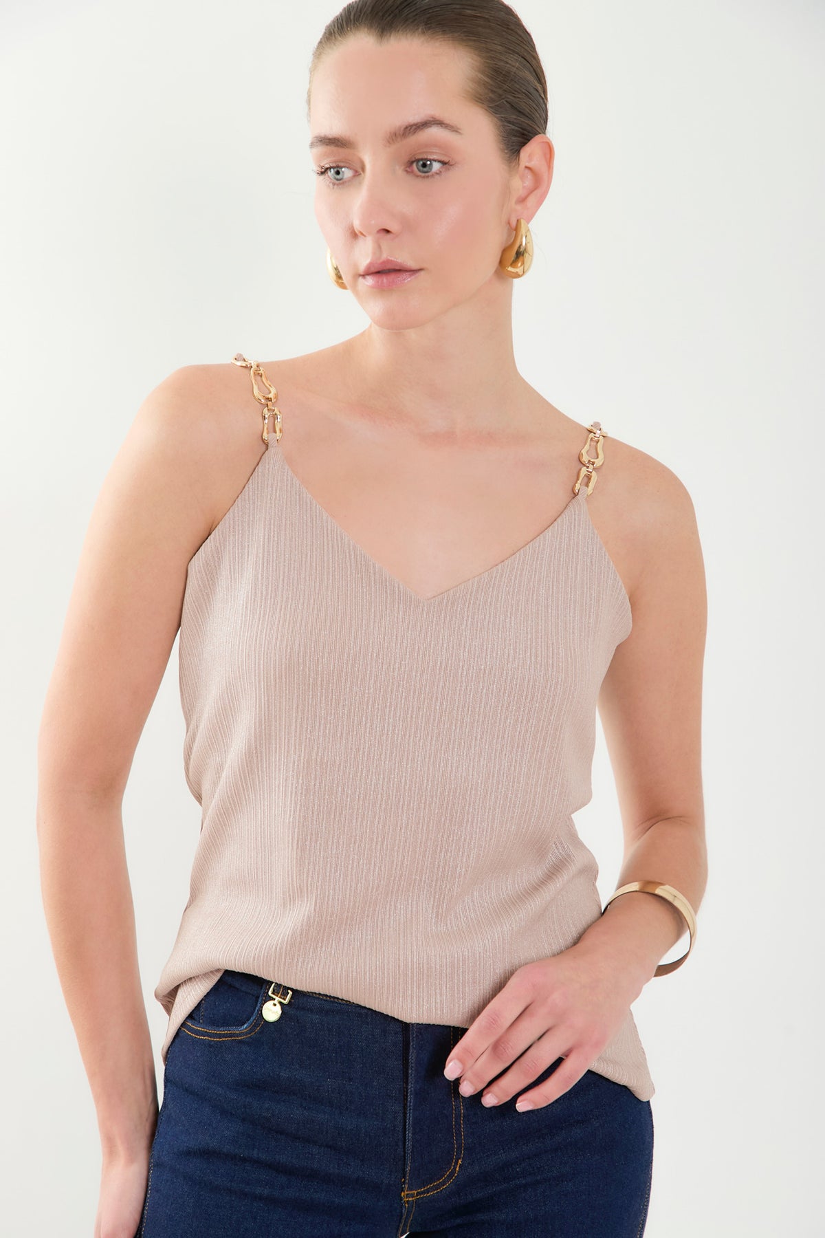 Blusas de tiras con herraje cadena en punto efecto foil