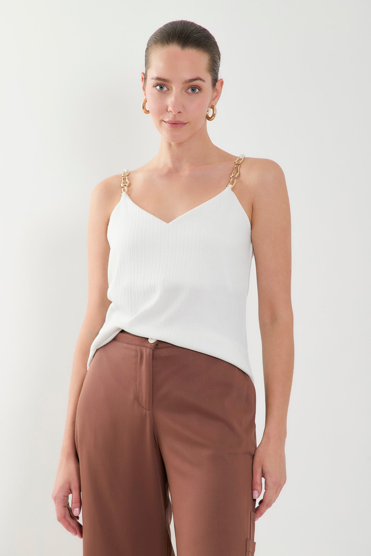 Blusas de tiras con herraje cadena en punto efecto foil