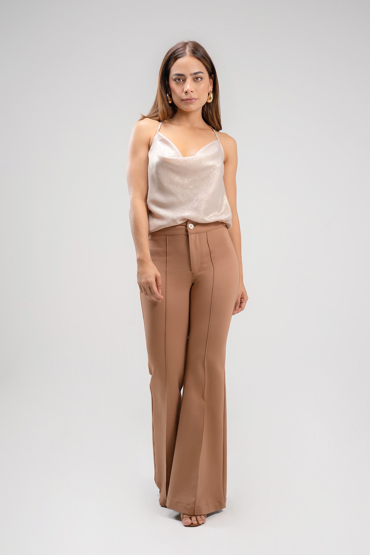 Blusa de tiras escote babero fantasía