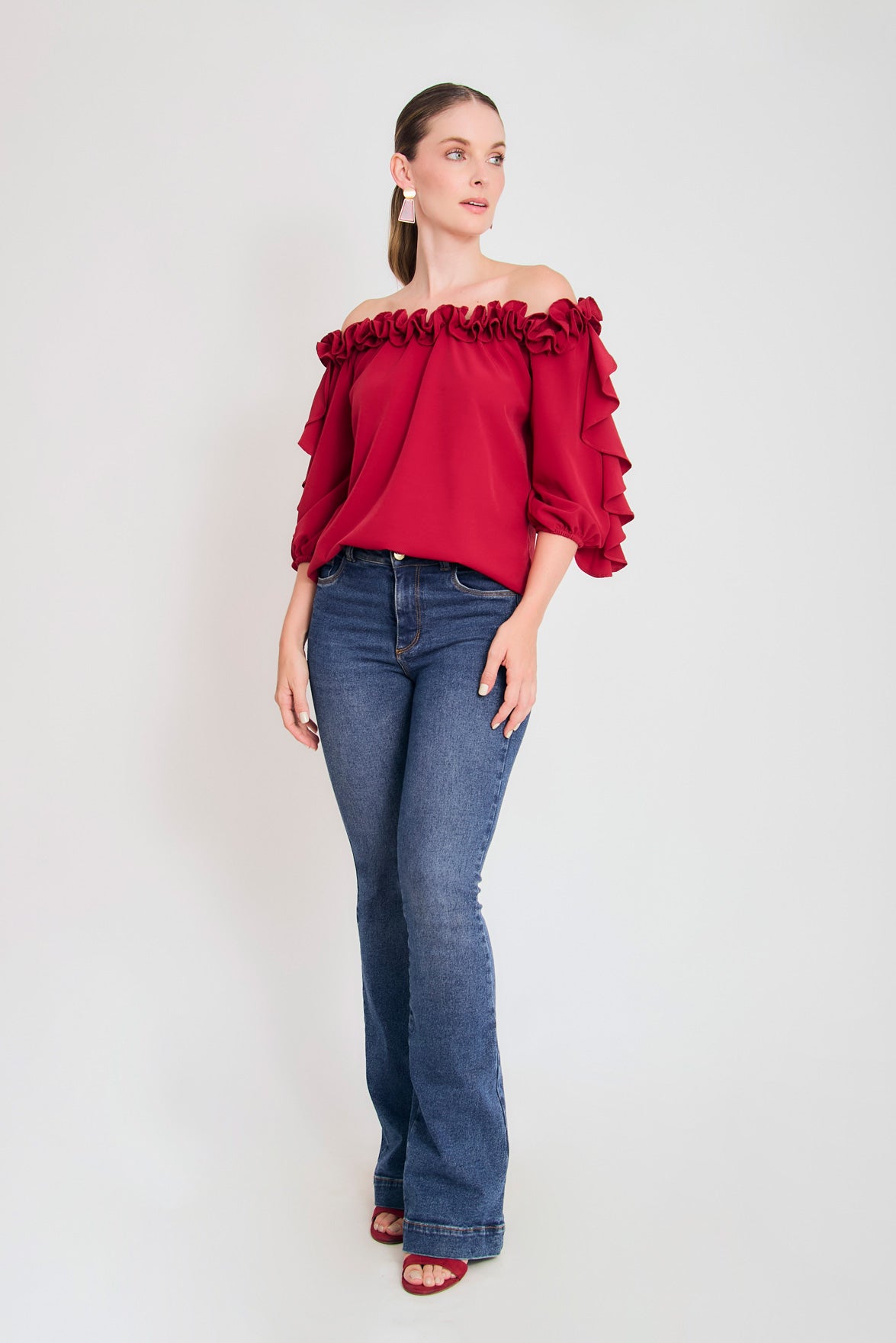 Blusa off shoulder ruche