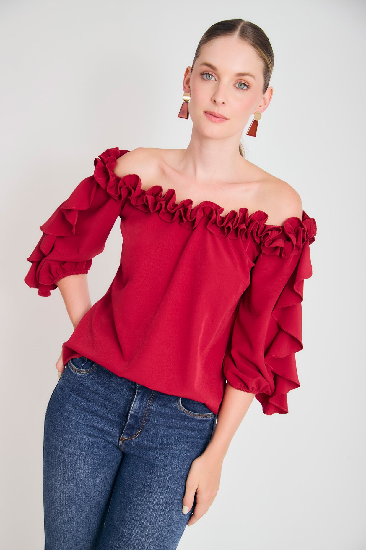 Blusa off shoulder ruche