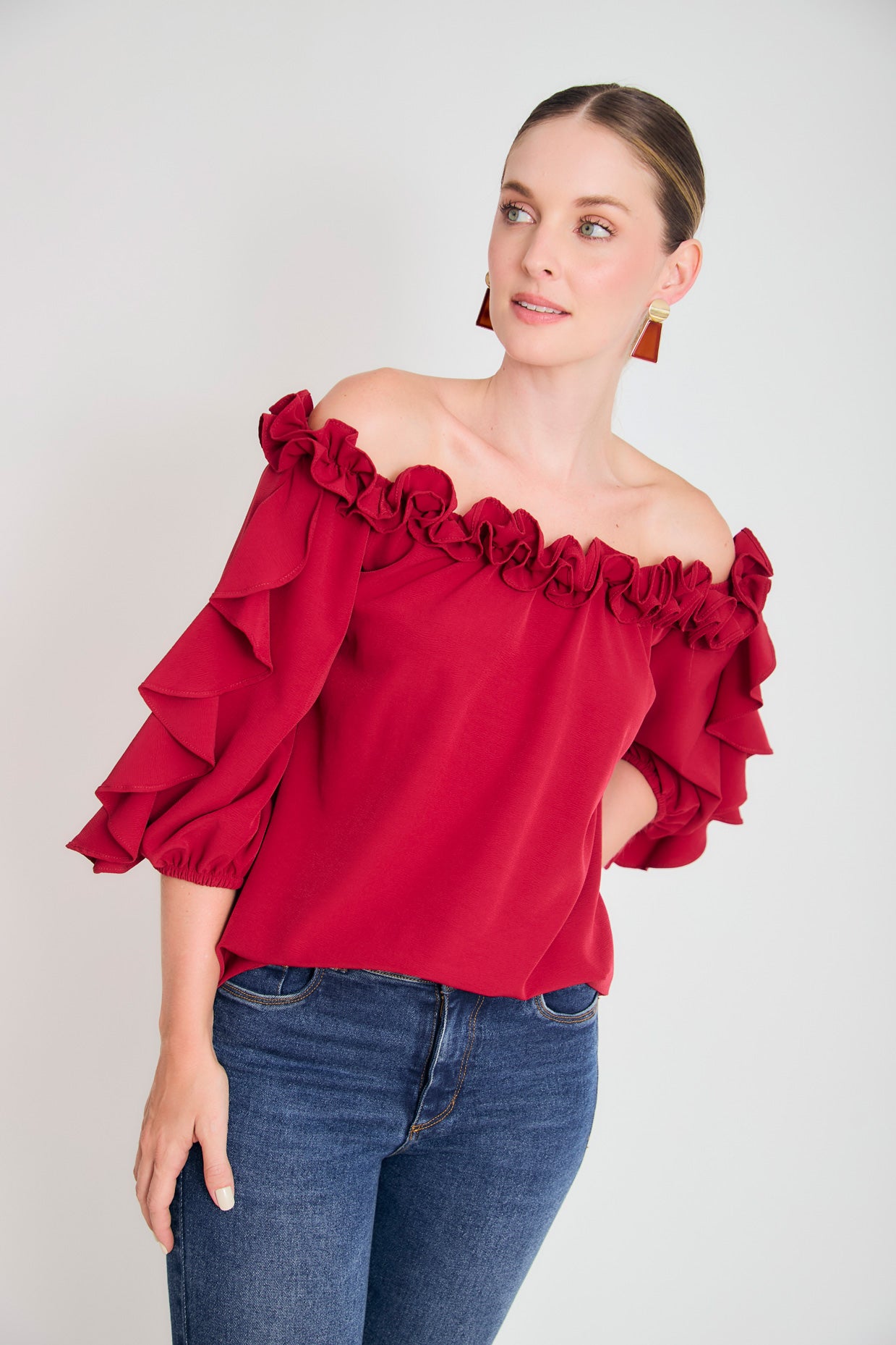 Blusa off shoulder ruche