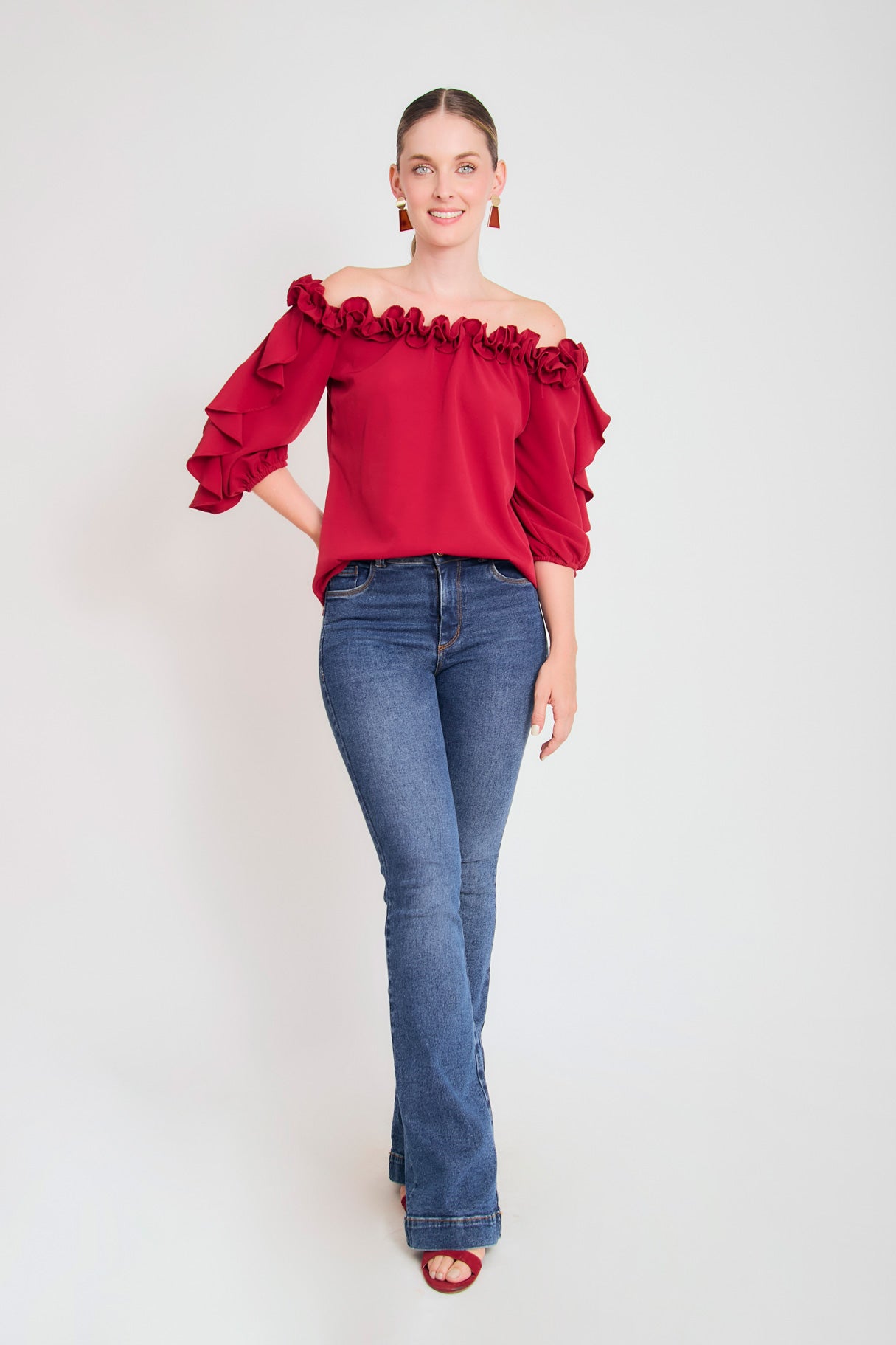 Blusa off shoulder ruche