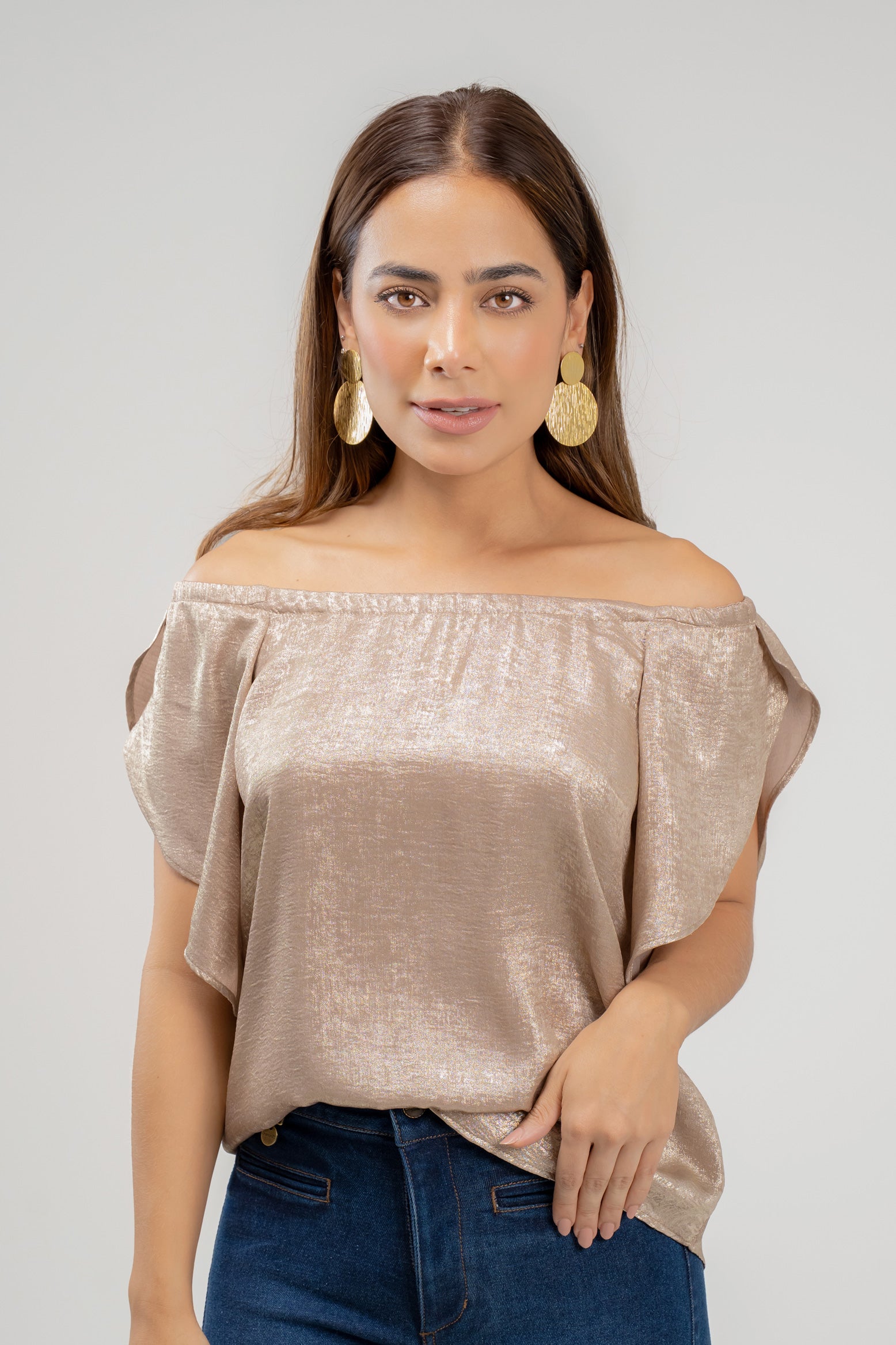 Blusa off shoulder manga cruzada efecto brillo