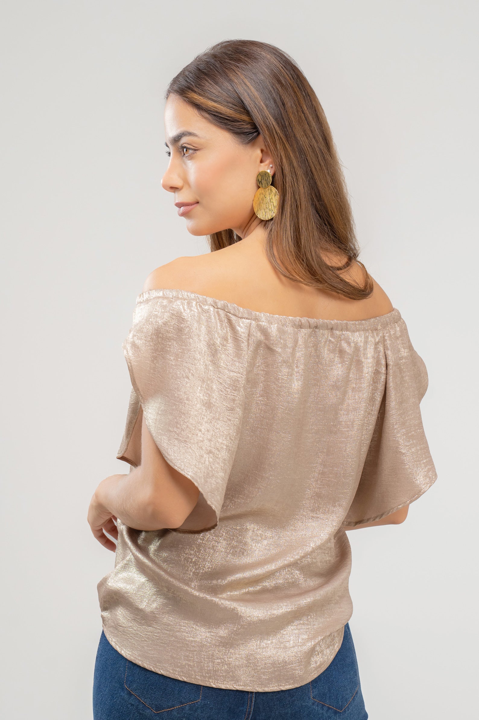 Blusa off shoulder manga cruzada efecto brillo