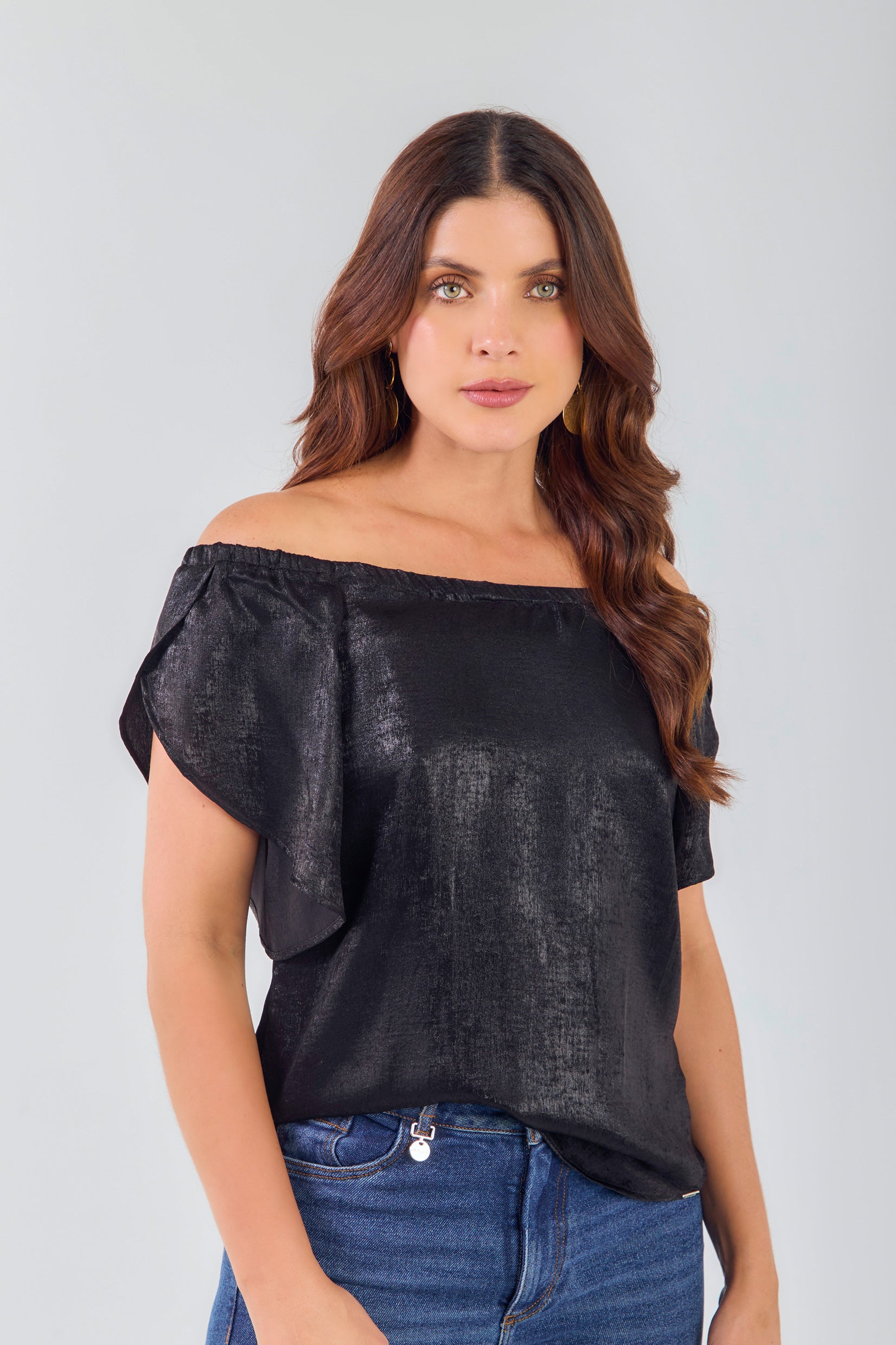 Blusa off shoulder manga cruzada efecto brillo