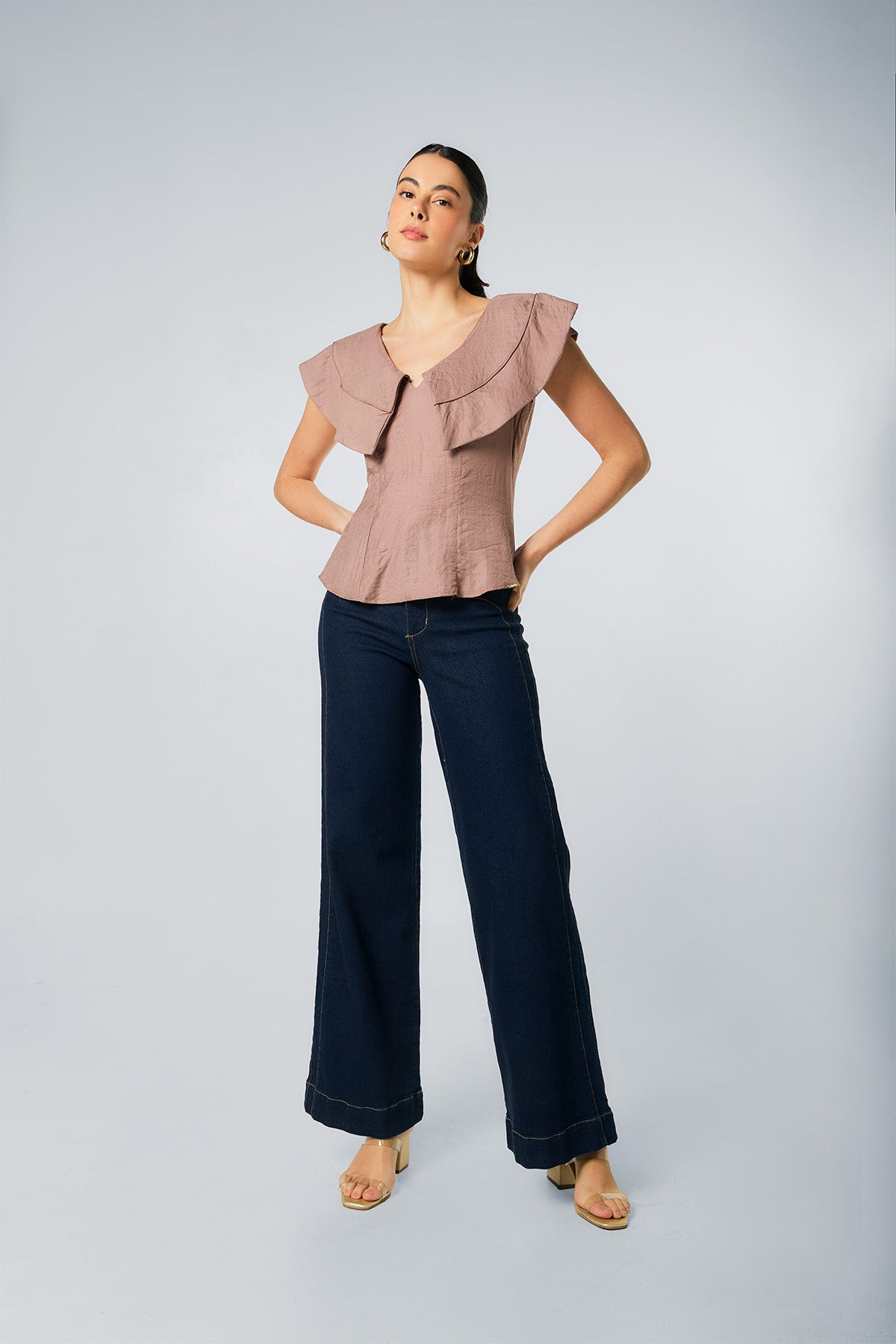 Blusa escote en v capa