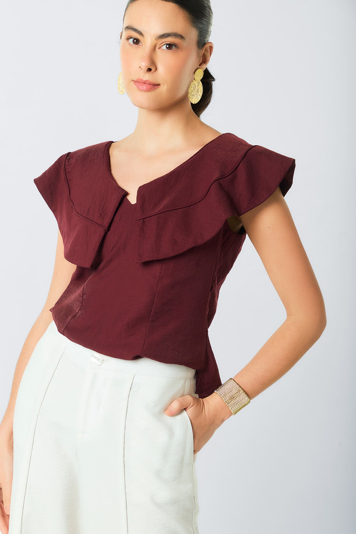 Blusa escote en v capa