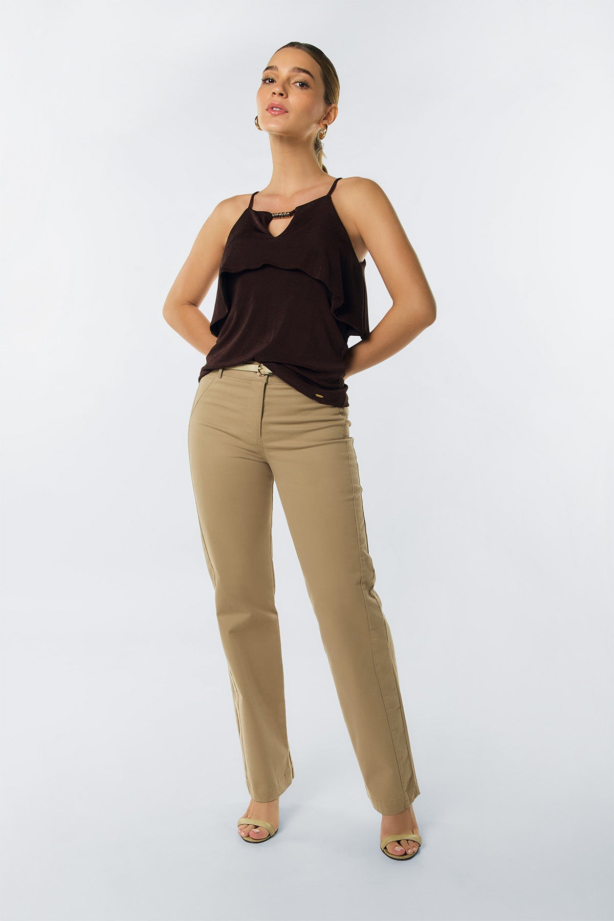 Blusa halter con herraje