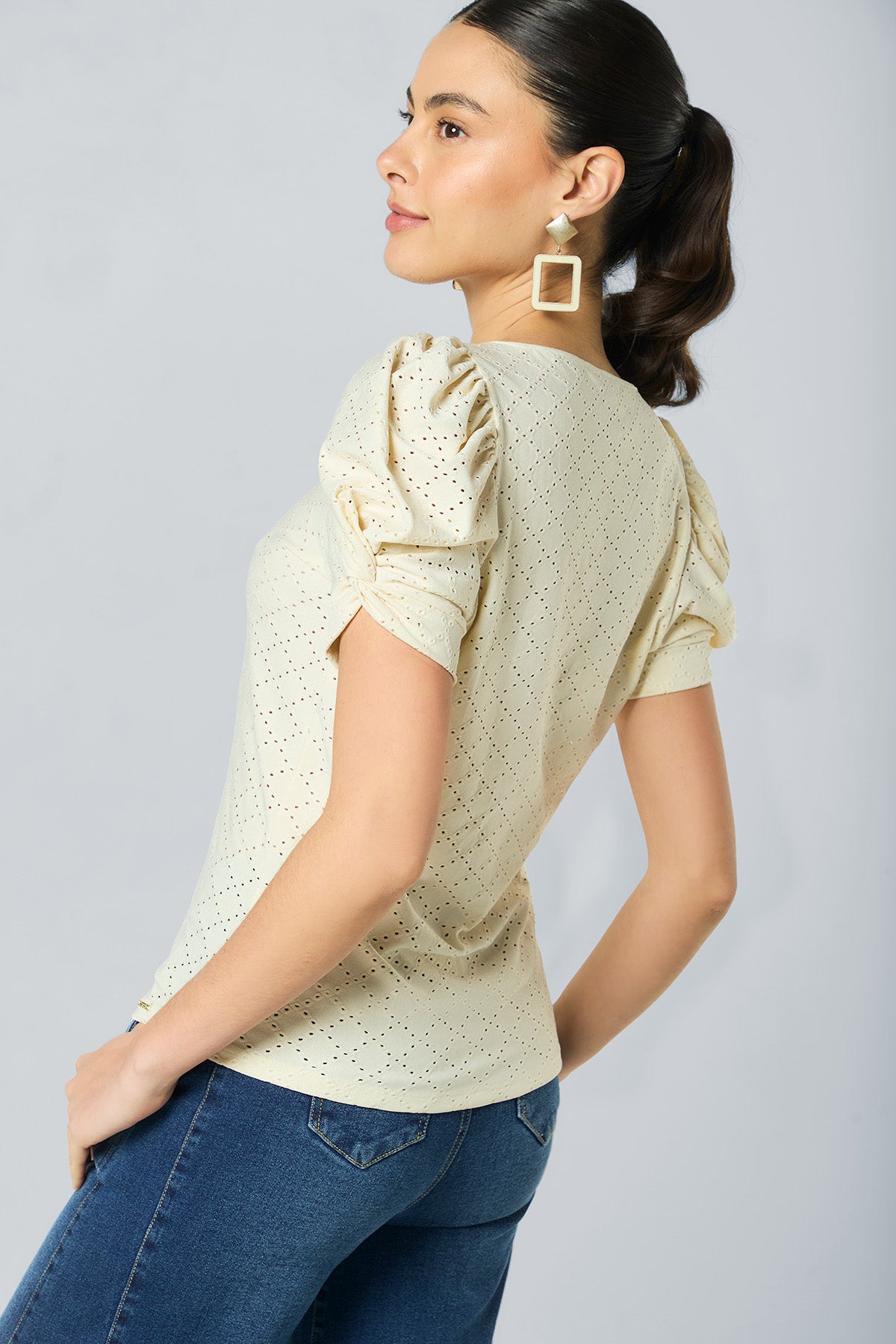 Camiseta manga corta efecto brillo