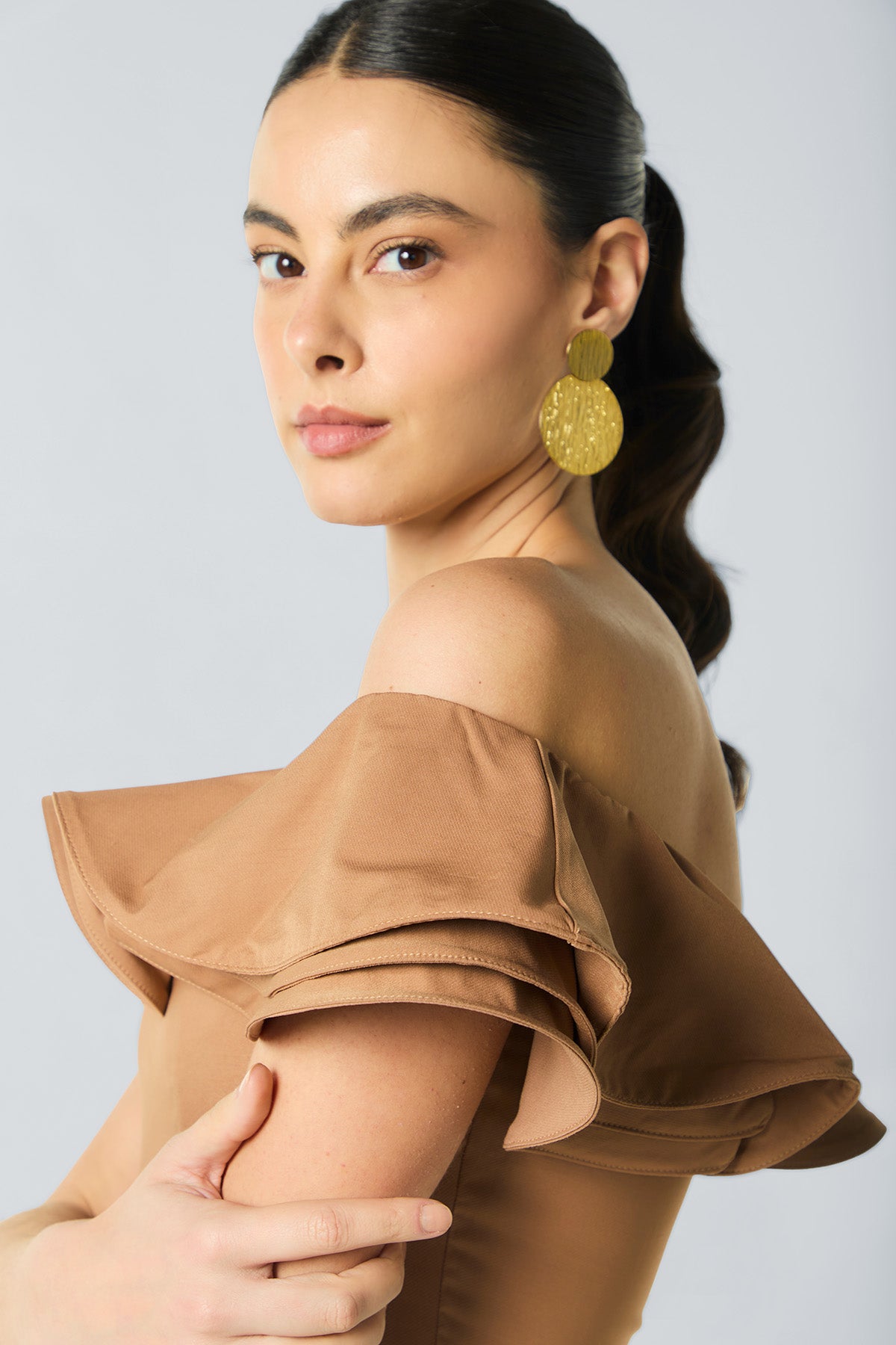 Blusa off shoulder con bolero y mangas