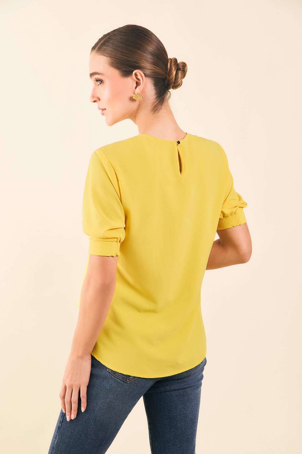 Blusa manga corta resortada