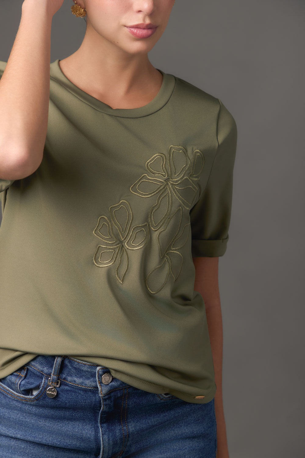 Camiseta Mujer Manga Corta con Cuello Redondo