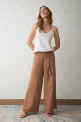 Pantalón palazzo cinturón con terminal en hojas