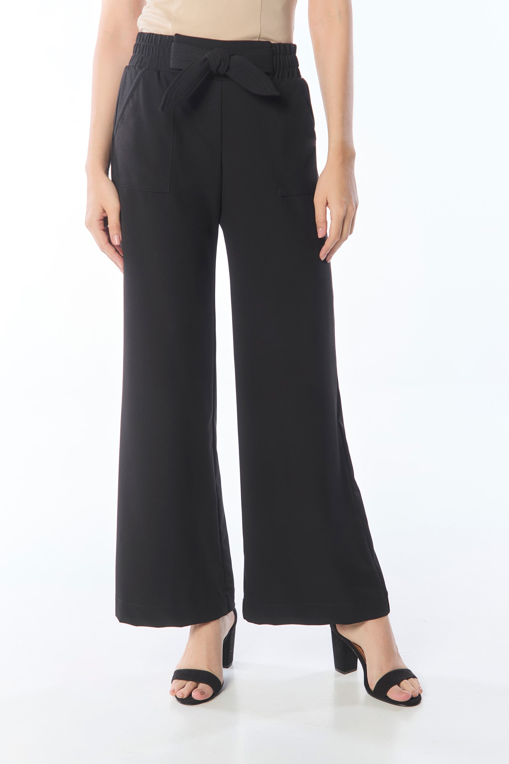 Pantalón palazzo pretina resortada y tira de anudar