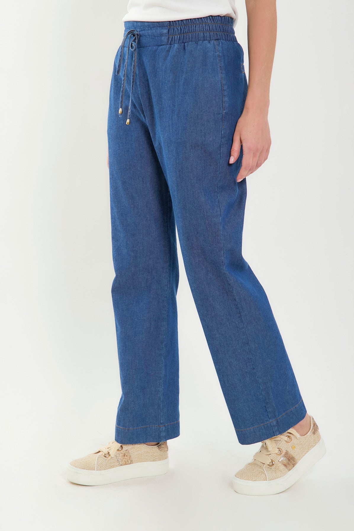 Pantalón pretina resortada bota recta en indigo liviano