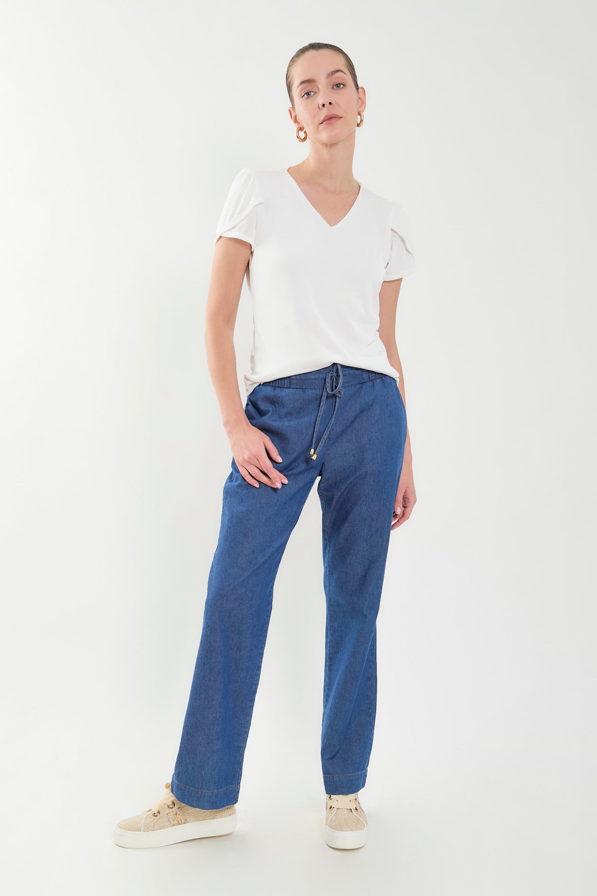 Pantalón pretina resortada bota recta en indigo liviano