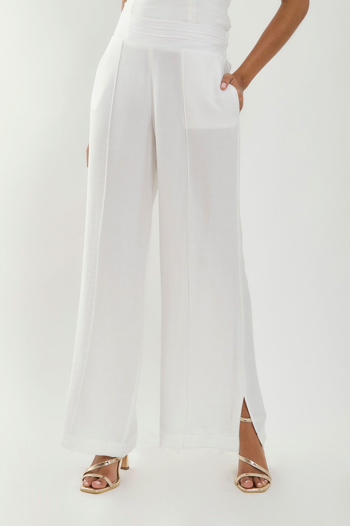 Pantalón palazzo con alforzas