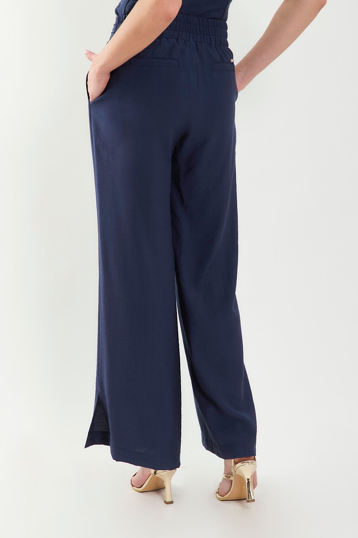 Pantalón palazzo pretina con alforzas