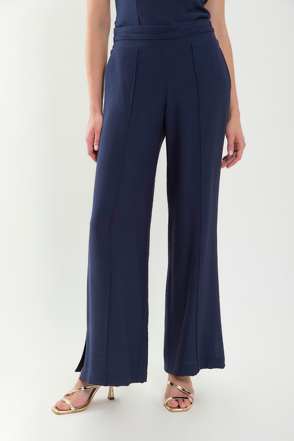 Pantalón palazzo con alforzas