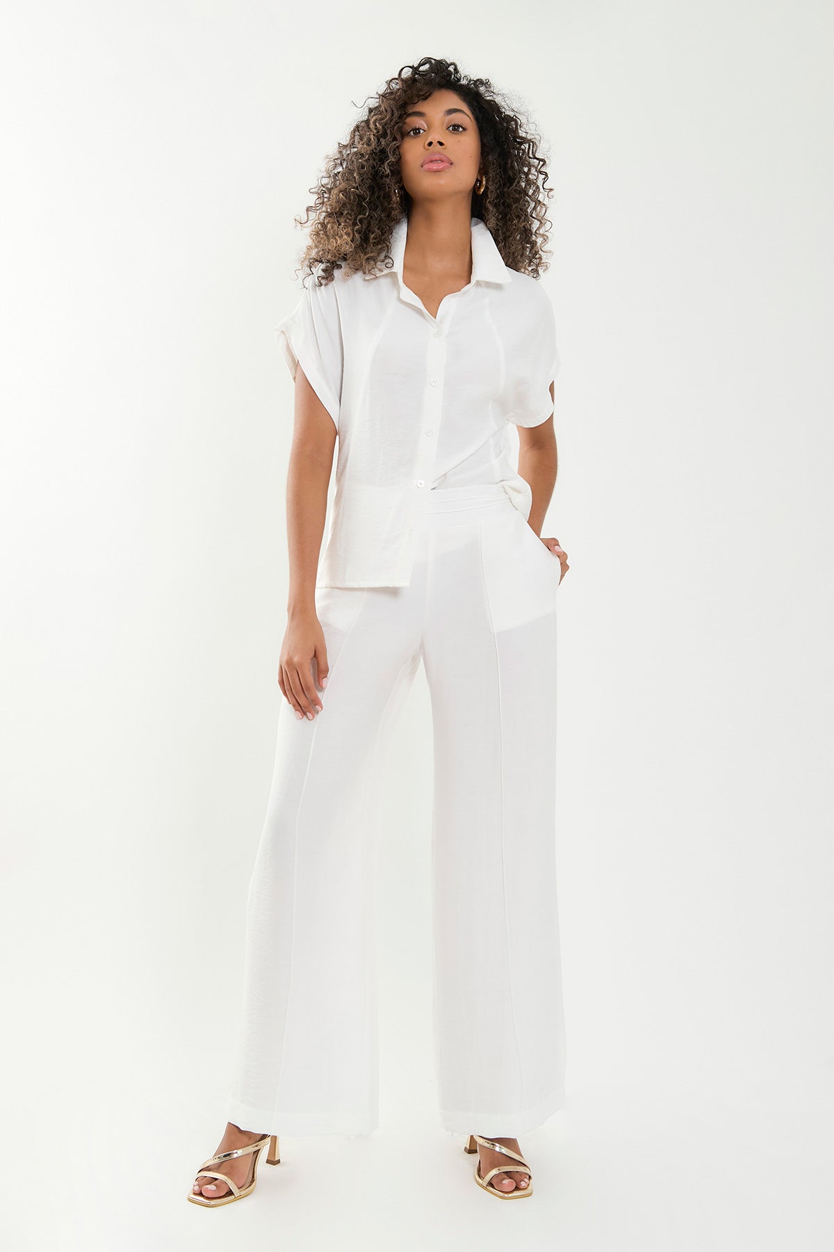 Pantalón palazzo pretina con alforzas