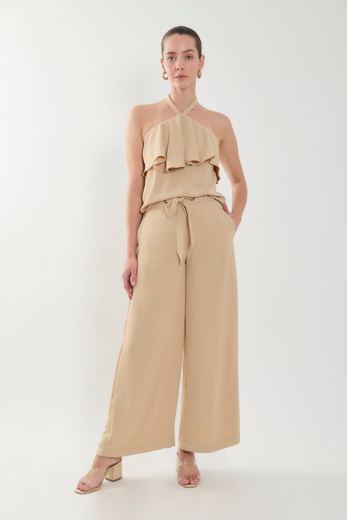 Pantalón palazzo pretina con cinturón y ojal metálico