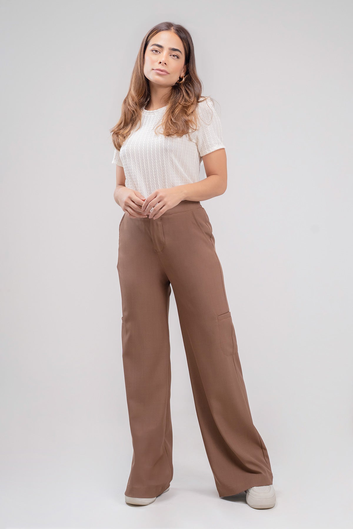 Pantalón Palazzo en rayón bolsillos ojal en laterales